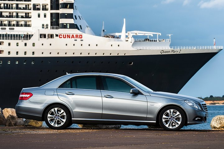 Southampton to Heathrow Private Transfer - Photo 1 of 7